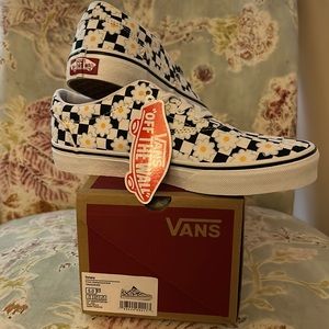Vans “Doheny” flower checkerboard sneakers. Brand new in box